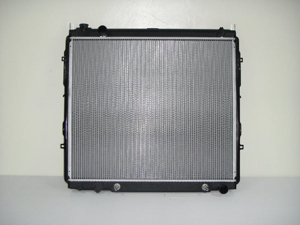 For Toyota Sequoia 4.7L V8 2001 02 03 2004/ Tundra 4.7L V8 2004 DOUBLE Cab Radiator 164000F040 TO3010162