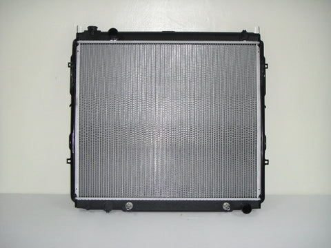 For Toyota Sequoia 4.7L V8 2001 02 03 2004/ Tundra 4.7L V8 2004 DOUBLE Cab Radiator 164000F040 TO3010162