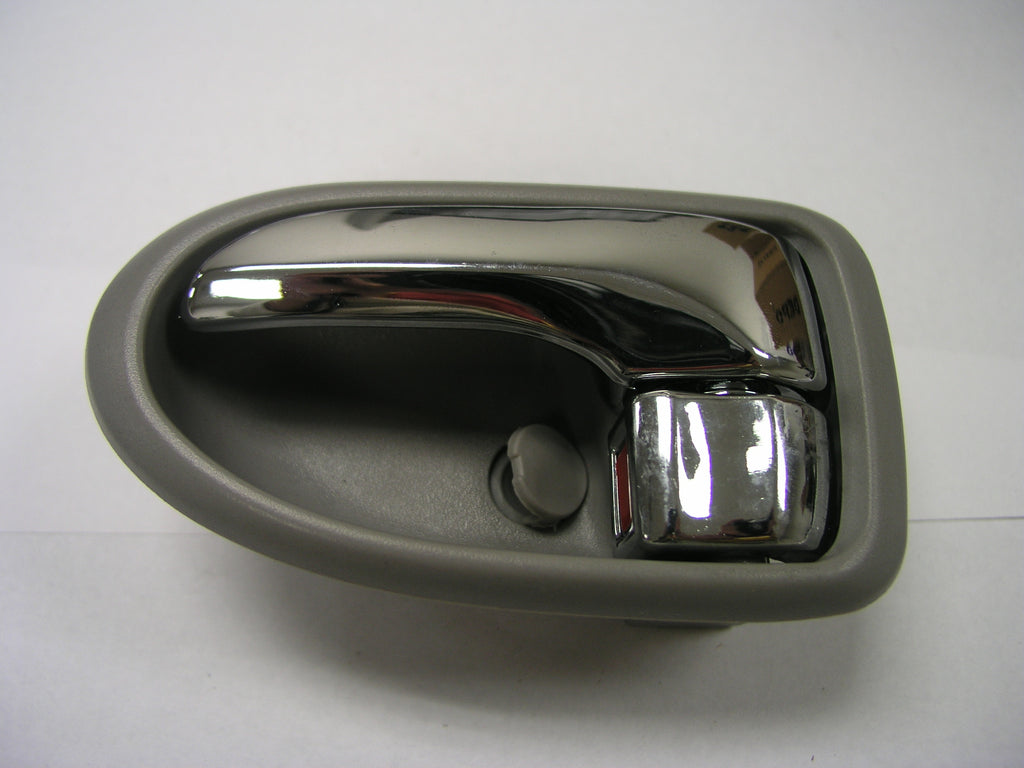 For Mazda MPV Van ES/ Lexus 2000 01 02 03 04 05 2006 Front Inside Door Handle Driver Side Gray BASE w/ Chrome Lever LC6359330C72 MA1352107