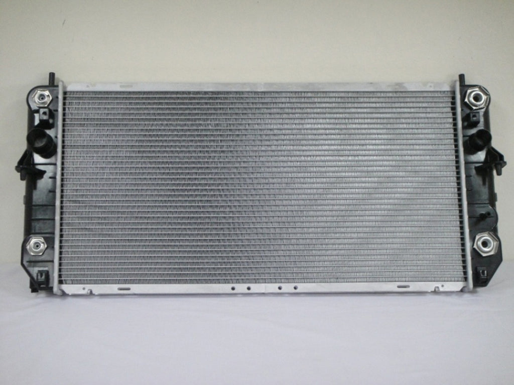 For Cadillac DeVille 4.6L V8 2000 w/ EOC Radiator 52487015 GM3010146