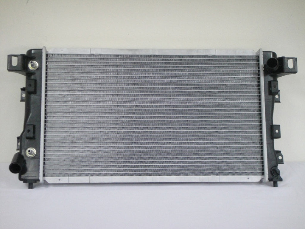For Chrysler Concorde/ Intrepid/ Eagle Vision 3.3/ 3.5L V6 1993 94 95 96 1997/ LHS/ New Yorker 3.5L V6 1994 95 96 1997 Radiator 4592052 CH3010109