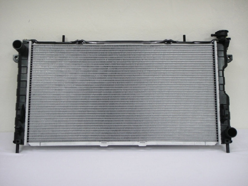 For Dodge Caravan/ Chrysler Town & Country 3.3/ 3.8L V6 2001 02 03 2004/ Plymouth Voyager 3.3L V6 2001 02 2003 Radiator 4809225AE CH3010306