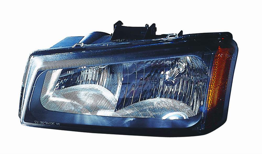 For Chevrolet Silverado 2005 06 2007 Headlight Assembly(2007 CLSIC) Driver Side CAPA Certified 10396913 GM2502257C