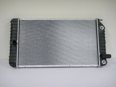 For Chevrolet Berettata / Pontiac Grand Am/ Buick SKYLARK/ 2.2/ 2.3L L4 / 3.1L V6 1994 1995 Mitsubishi/ Chevrolet COSIC 2.2L L4 1994 1995 Mitsubishi Radiator 52458322 GM3010141