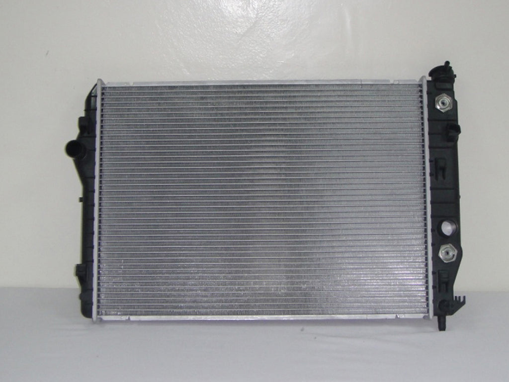 For Chevrolet Camaro/ Pontiac Firebird 3.4/ 3.8L V6 1993 94 95 96 1997 Radiator 52470330 GM3010168