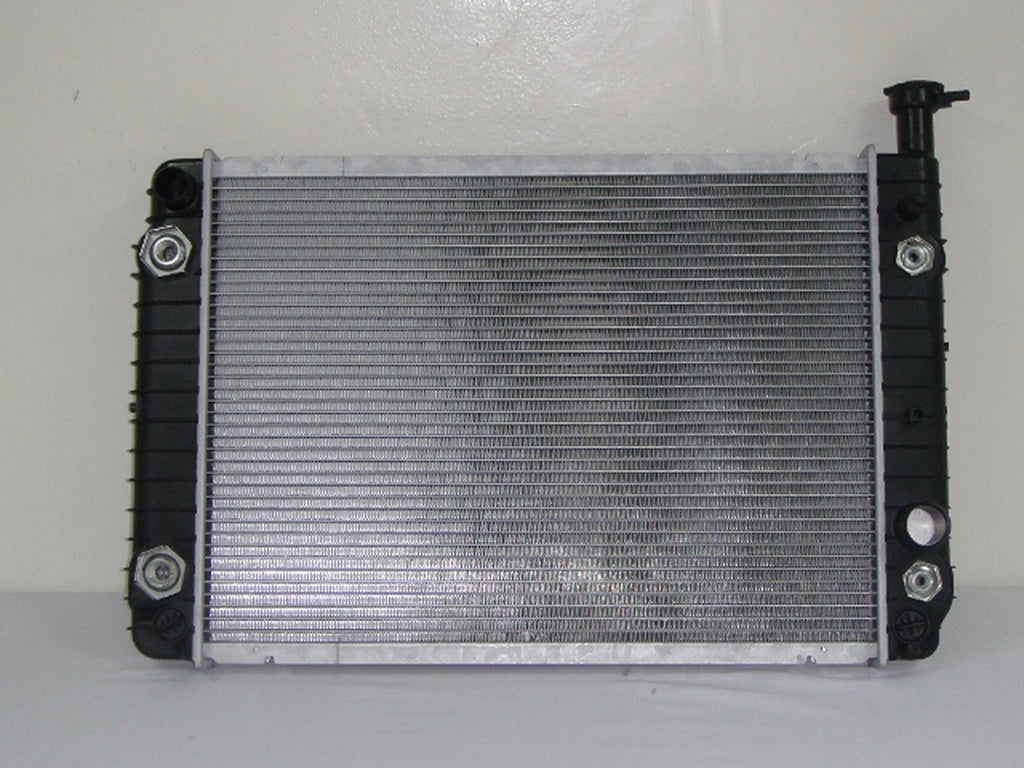 For Chevrolet Astro/ Safari Van 4.3L V6 1985-1994 w/ EOC 1ROW Radiator 52489548 GM3010300
