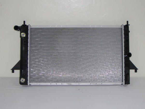 For Saturn S-Series 1.9L L4 1991 92 1993 1ROW Radiator 21030615 GM3010225