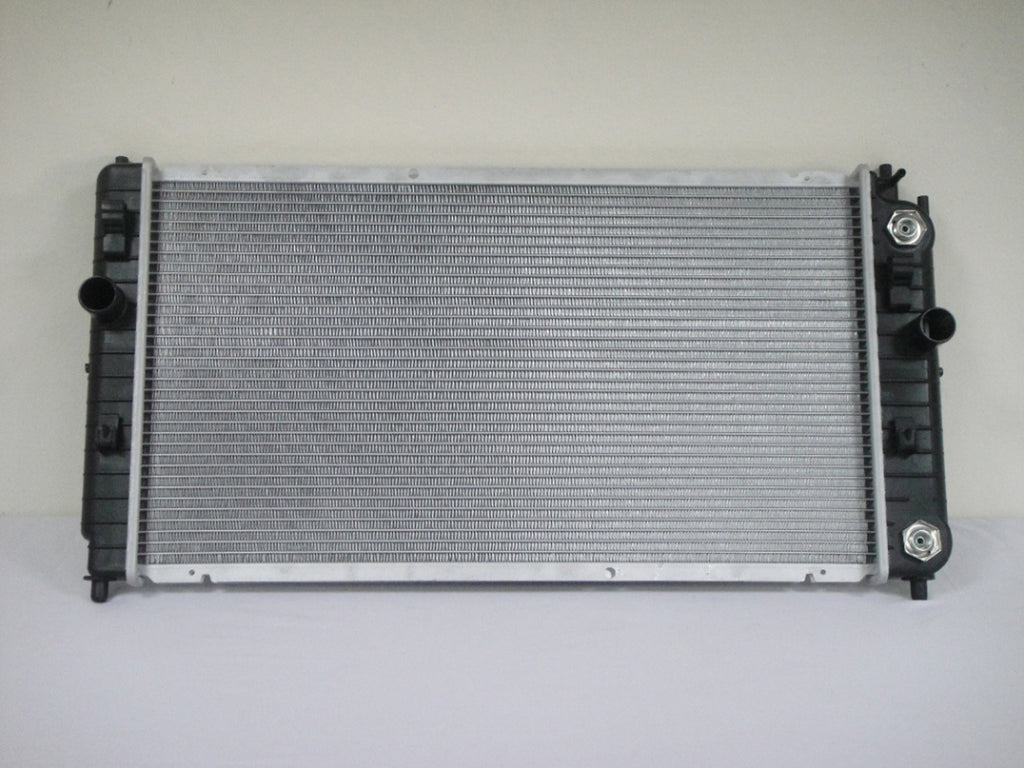 For Pontiac Grand Am 2.2L L4 2002 03 04 2005 Mitsubishi/ Oldsmobile Alero 2.2L L4 2002 03 2004 Mitsubishi Radiator 22666459 GM3010418
