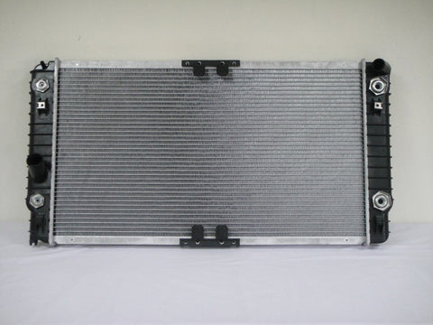 For Oldsmobile Aurora 4.0L V8 1995 1996 Radiator 52497512 GM3010205
