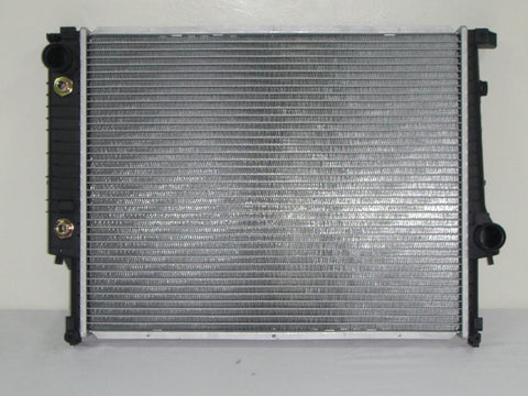 For BMW 325 2.5L L6 88- 1991 AT Radiator 17112241912 BM3010151